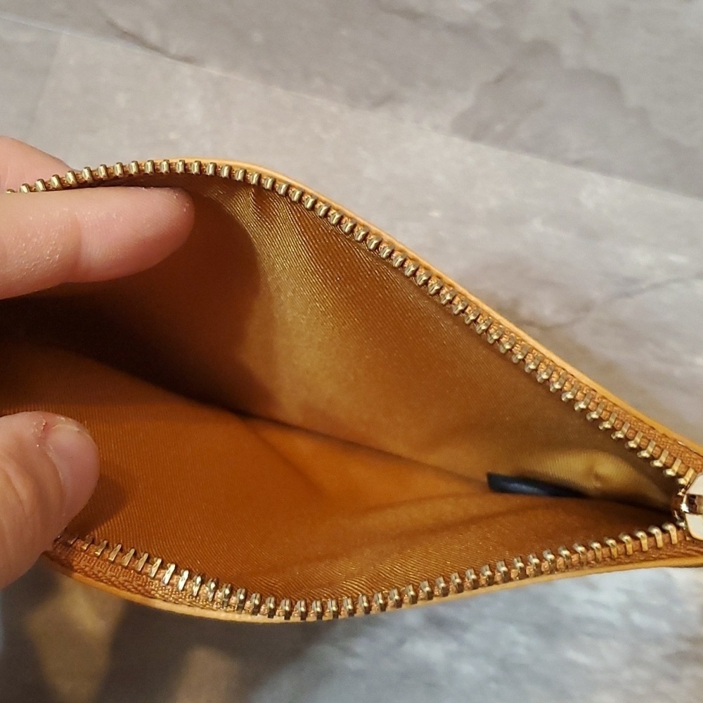 NWOT Love & Lore small thin zip pouch. Vegan leather (faux). Tan/mustard yellow. - Picture 4 of 7
